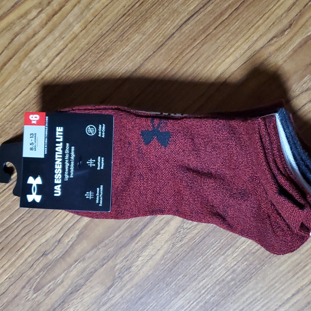 Large Under Armour 6x Pairs Socks